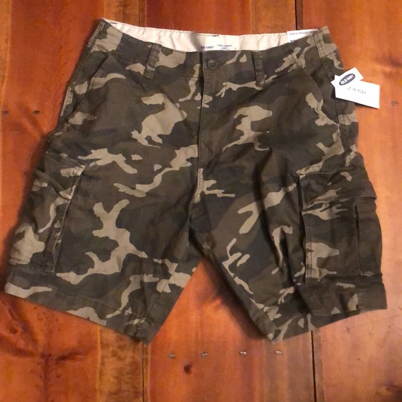 Old Navy Other - Camo Cargo shorts
